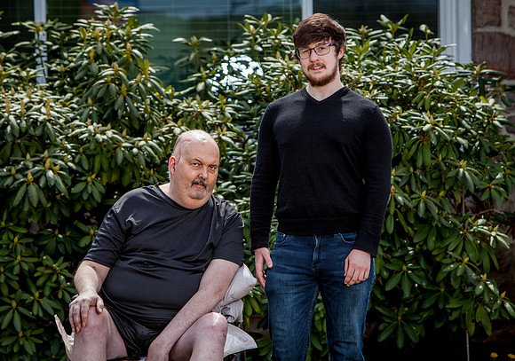 THOMPSON-FAMILY-MAY-1ST-2022- (16)
