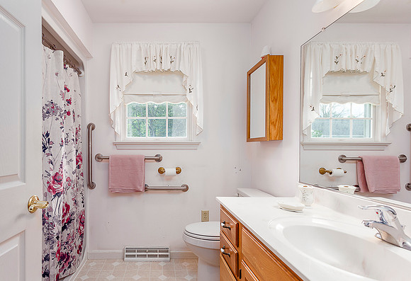 3040-BURTON-DR-GILBERTSVILLE- (45)