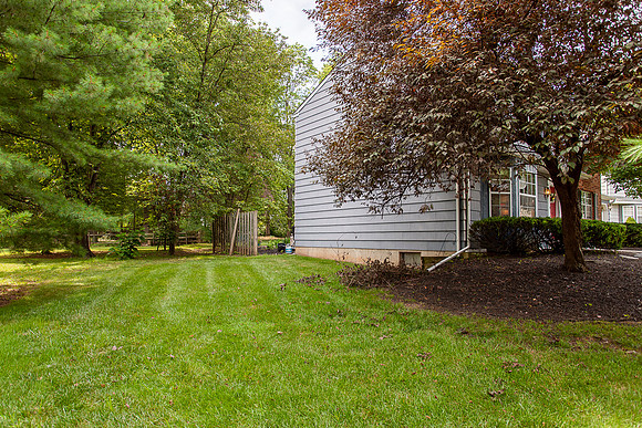 2406-COUNTRY-CIRCLE-EAGLEVILLE- (24)