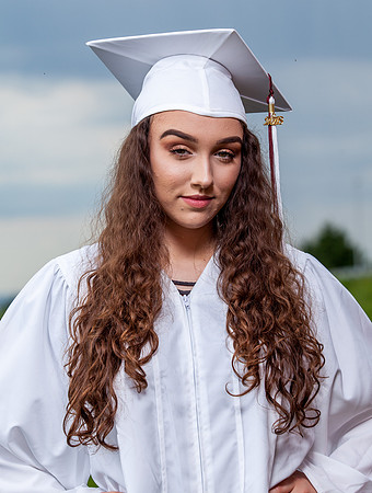 Alyssa-Grad-10