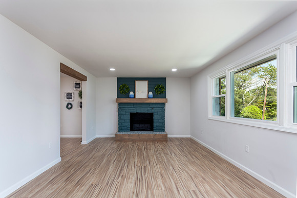 1215-TOWNSHIP-LINE-RD-PHOENIXVILLE- (31)