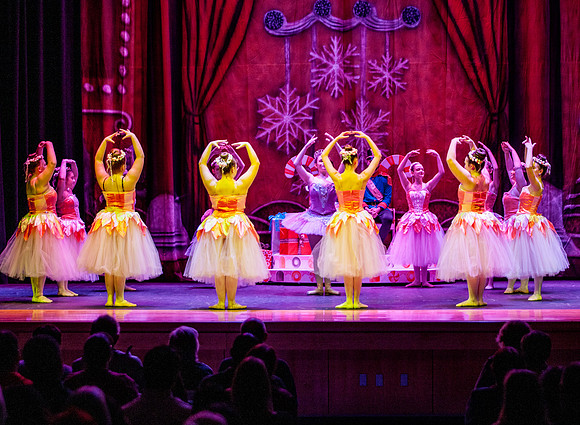 RA-NUTCRACKER-2018-FLOWERS- (1)