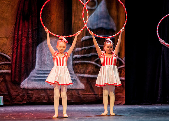 RA-NUTCRACKER-2018-CANDYCANE- (9)