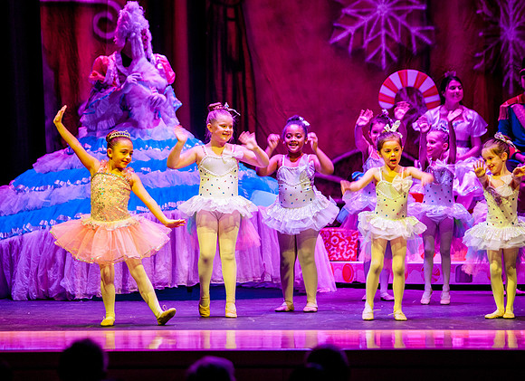 RA-NUTCRACKER-2018-BONBON- (11)