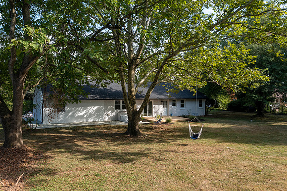 1215-TOWNSHIP-LINE-RD-PHOENIXVILLE- (15)