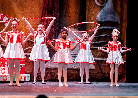 RA-NUTCRACKER-2018-CANDYCANE- (11)