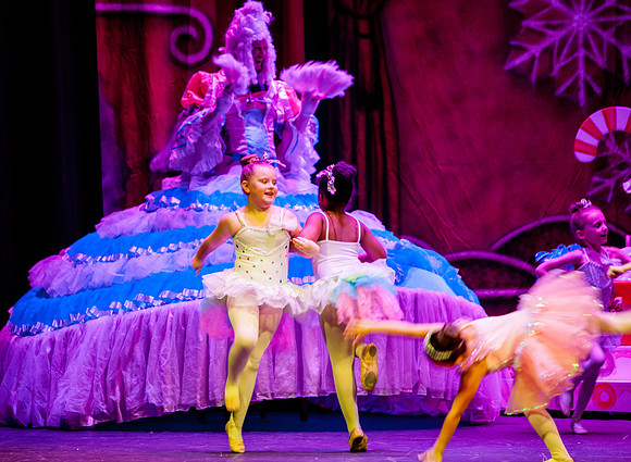 RA-NUTCRACKER-2018-BONBON- (9)