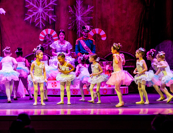 RA-NUTCRACKER-2018-BONBON- (16)