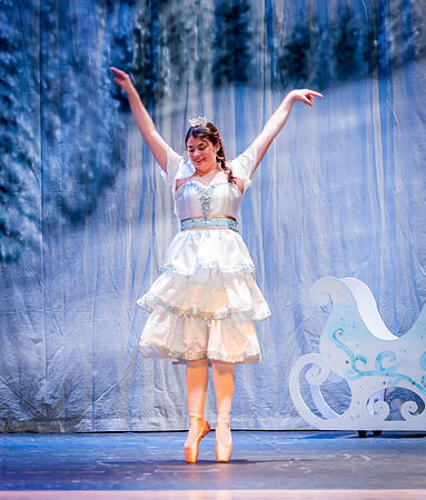 RA-NUTCRACKER-2018-SNOW- (41)