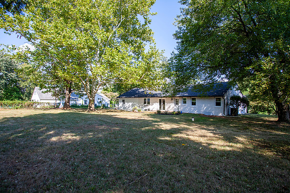 1215-TOWNSHIP-LINE-RD-PHOENIXVILLE- (21)